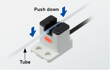 Simply attach the sensor with your hand!
